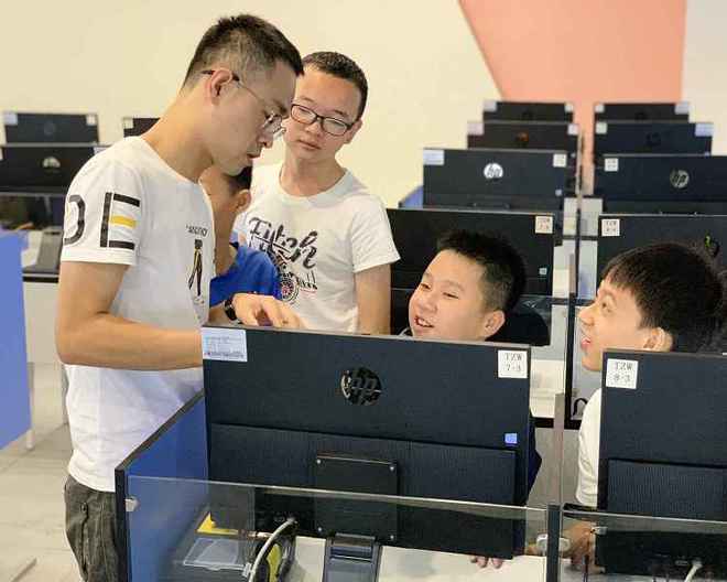 定制化创客课程将成为主流(图2)