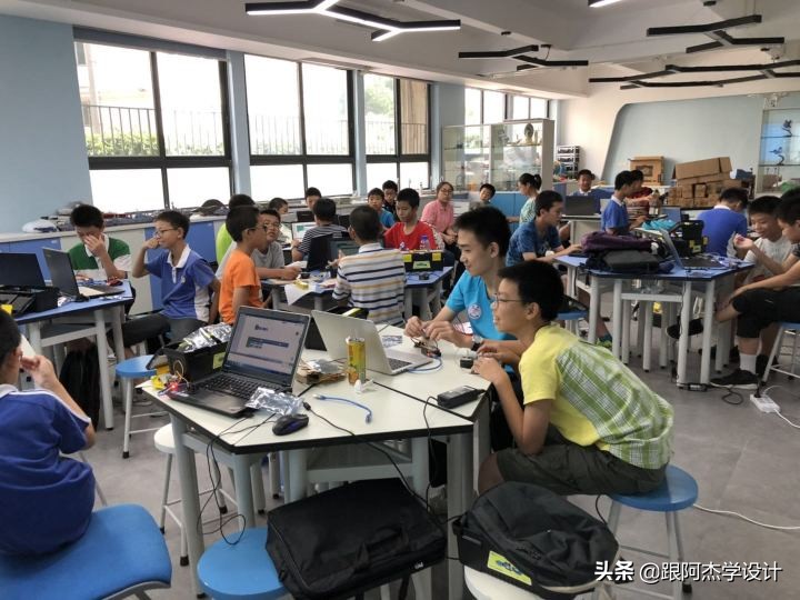 什么是创客课程创课课程有哪些特征？(图1)
