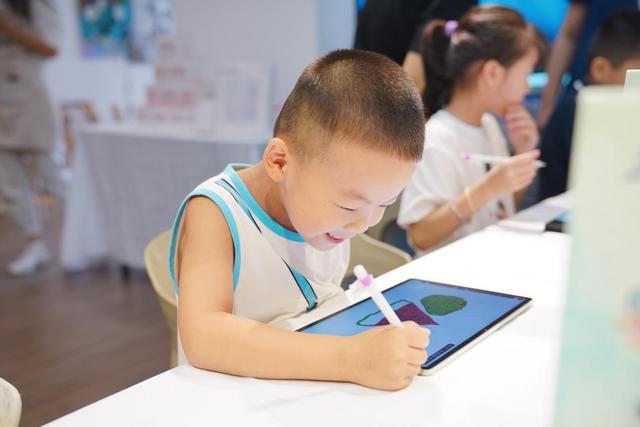 天生会画·处暑节气绘画活动开幕天生会画App探索艺术无限可能(图9)