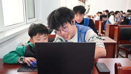 青岛科技大学：擦亮“五色”志愿服务名片(图3)