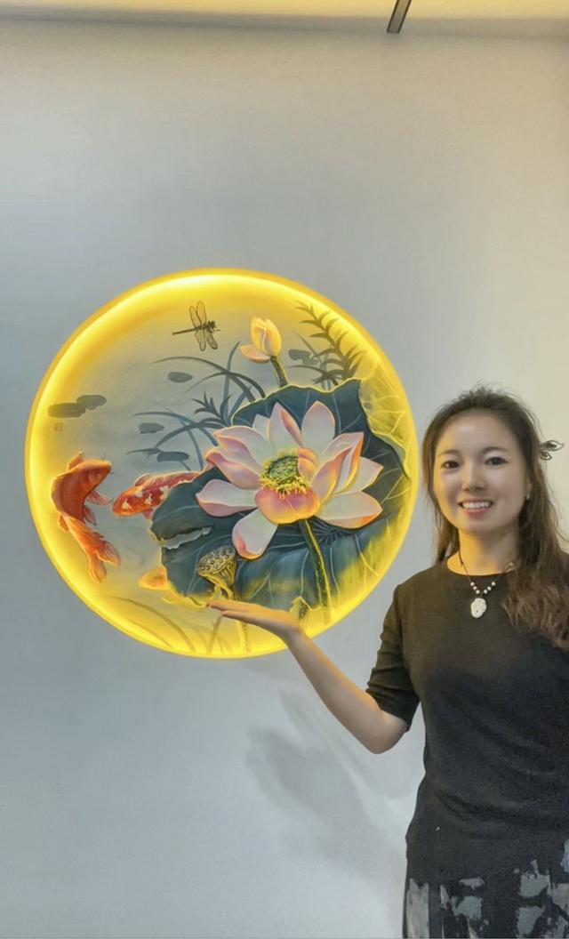 纵览原创丨沧州手工浮雕壁画师杨晓燕：热爱可抵万难(图2)