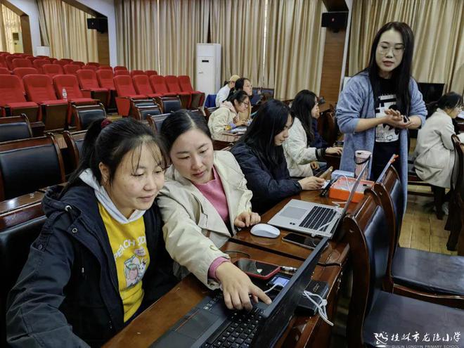 科技之光点亮校园——2024年七星区科技活动指导教师能力提升培训活动在龙隐小学成功举办(图3)