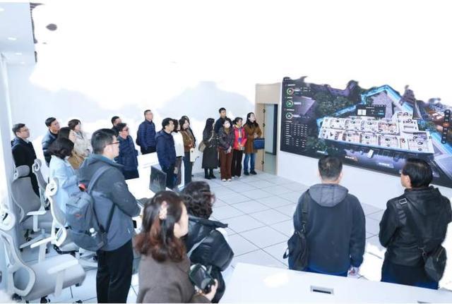 六年来上海教育事业发展成就巡礼⑧人人皆学、处处能学、时时可学努力构建泛在可及的终身教育体系(图6)