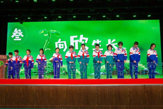 多图直击！北京百万中小学生今日开学(图3)