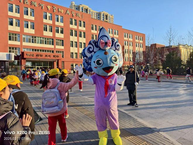 多图直击！北京百万中小学生今日开学(图17)