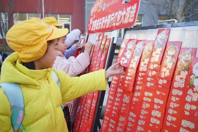 多图直击！北京百万中小学生今日开学(图15)