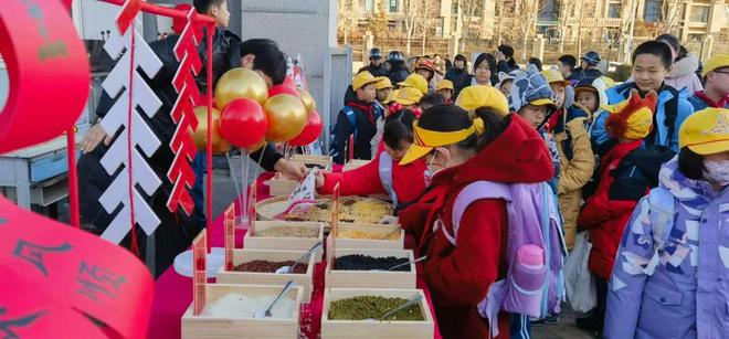 多图直击！北京百万中小学生今日开学(图19)