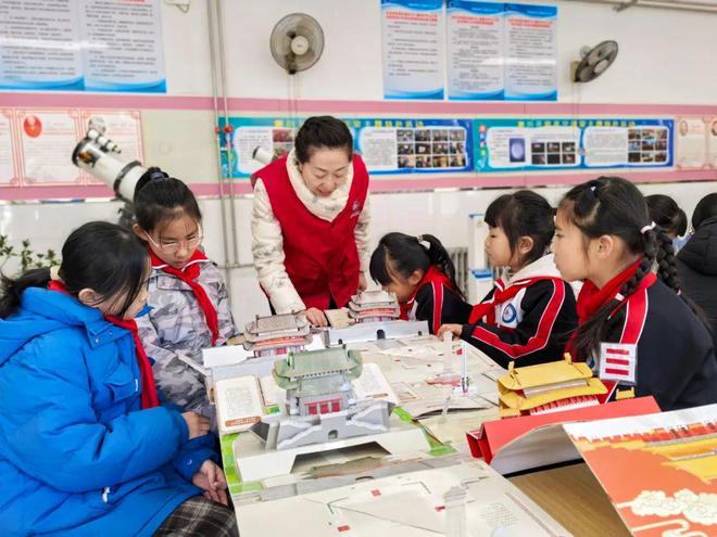 多图直击！北京百万中小学生今日开学(图22)