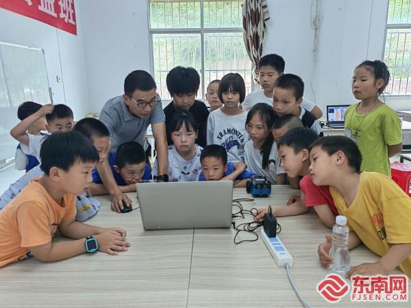 三明尤溪：当山里娃拥抱人工智能(图3)