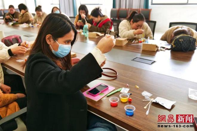 赋能实践教学助力素质教育漯河市举行中小学教师素养提升培训(图2)