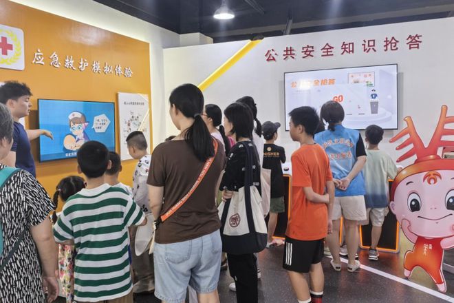 闵行这里的孩子们几乎人手一本特殊“护照”