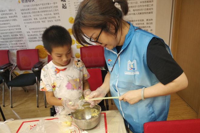 闵行这里的孩子们几乎人手一本特殊“护照”(图4)