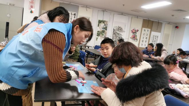 闵行这里的孩子们几乎人手一本特殊“护照”(图5)
