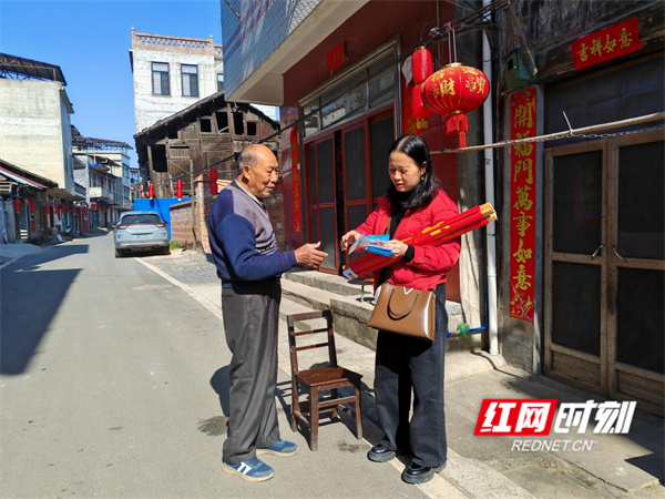 “利剑护蕾”筑防线湖南多地开展防范性侵害安全教育(图4)