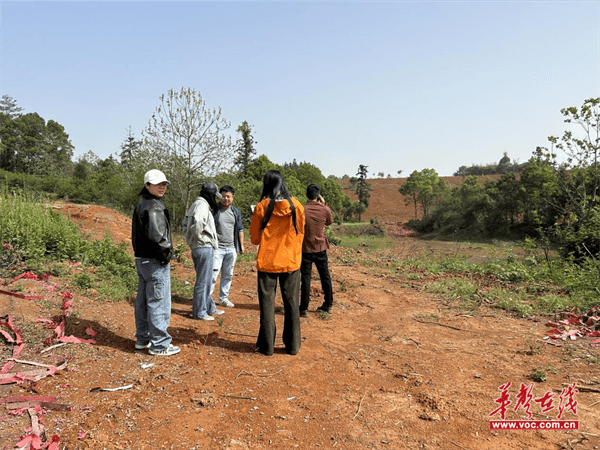 湖南应用技术学院设计艺术学院：把思政课堂搬到田野大地