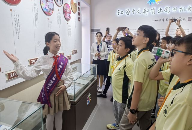 新加坡群立小学师生到访高新区外国语小学(图3)