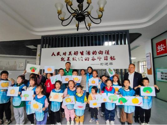 “绘出多彩童年”社区儿童绘画活动(图5)